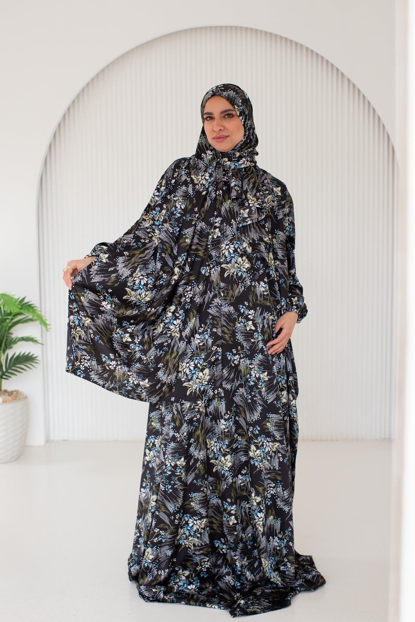 Floral Black Esdal