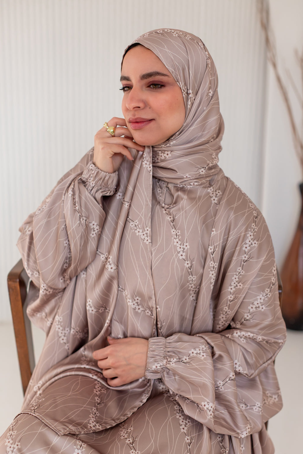 White Flowers on Beige